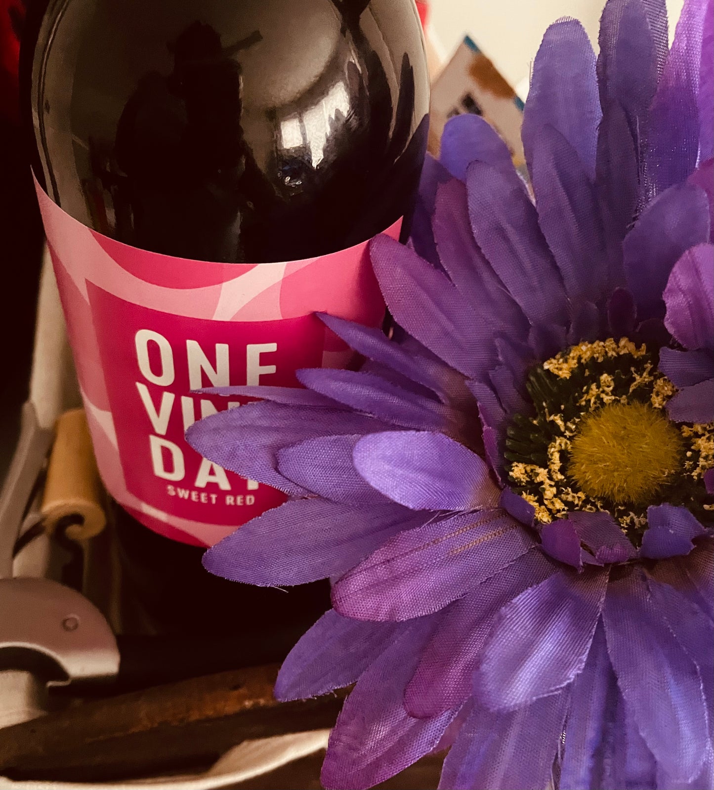 Indulge me🍷wine & magazines