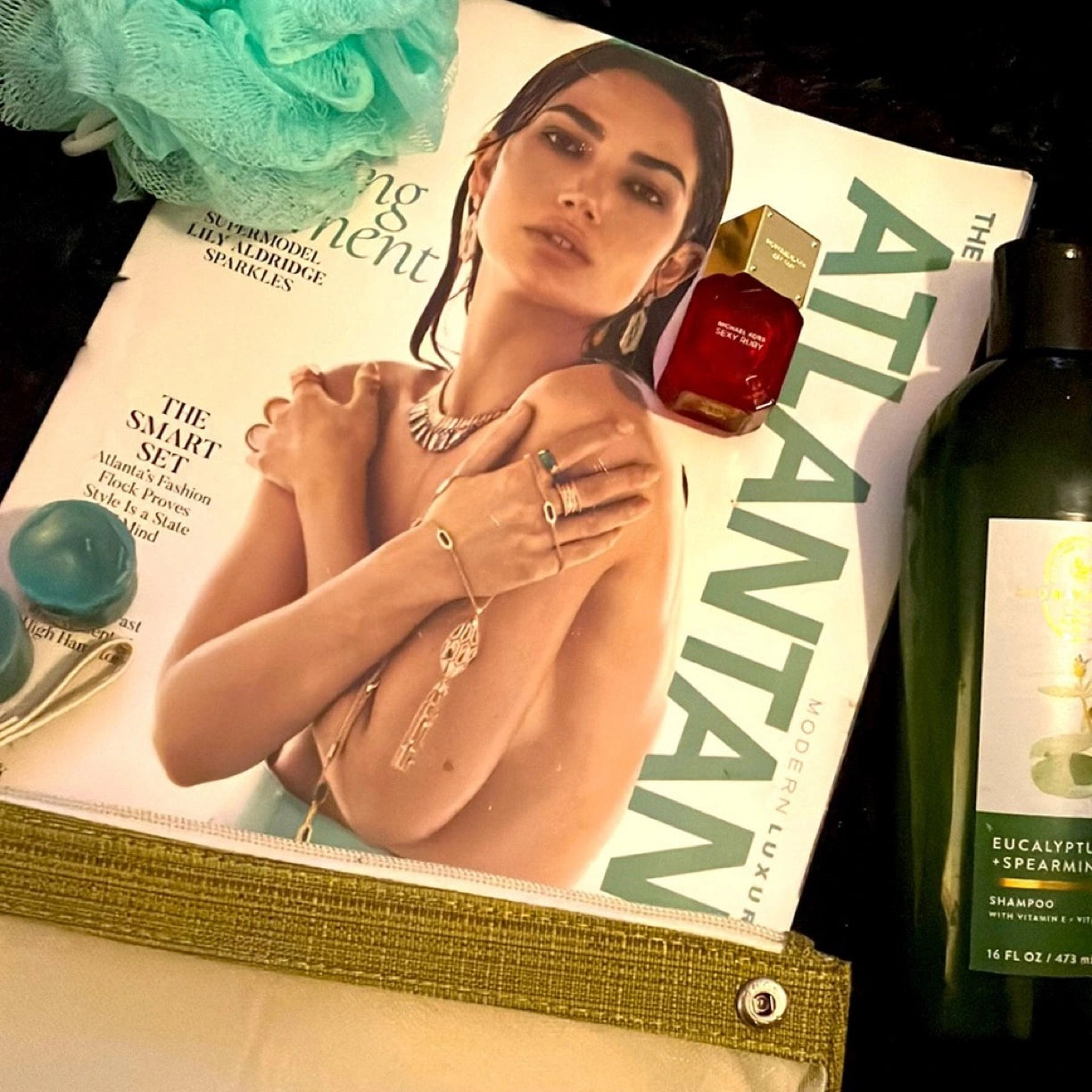 Indulge me🍷wine & magazines